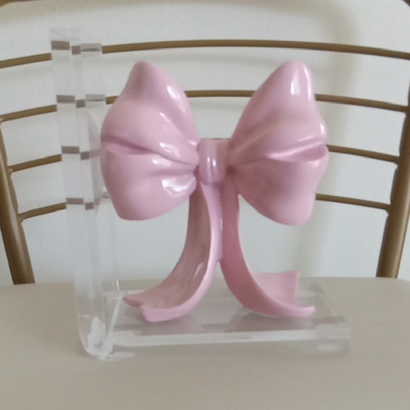 New!Viral Pink Bow Book End - Picture 1 of 1